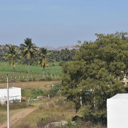 Manoj Homestay האמפי מראה חיצוני תמונה
