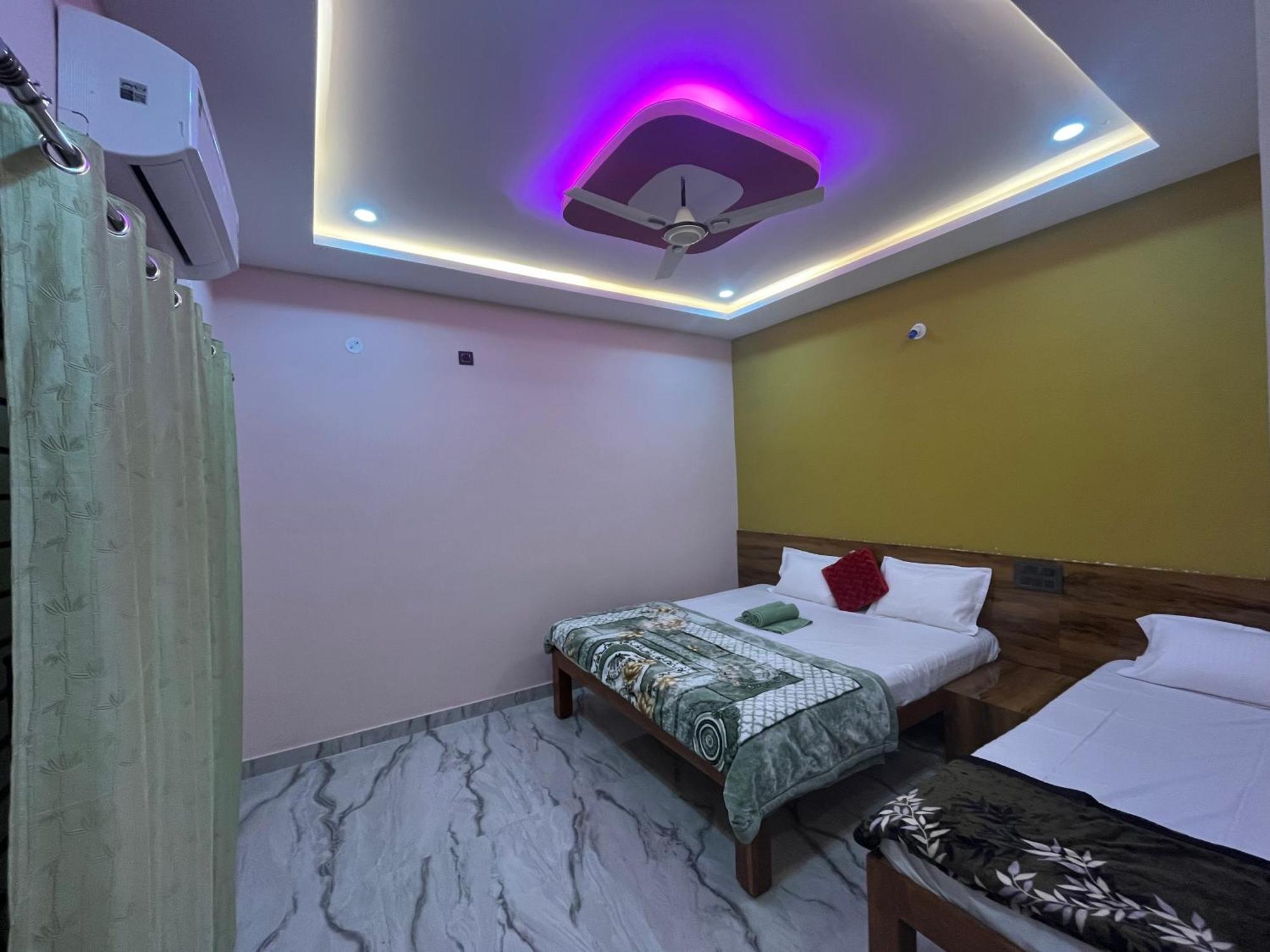 Manoj Homestay האמפי מראה חיצוני תמונה