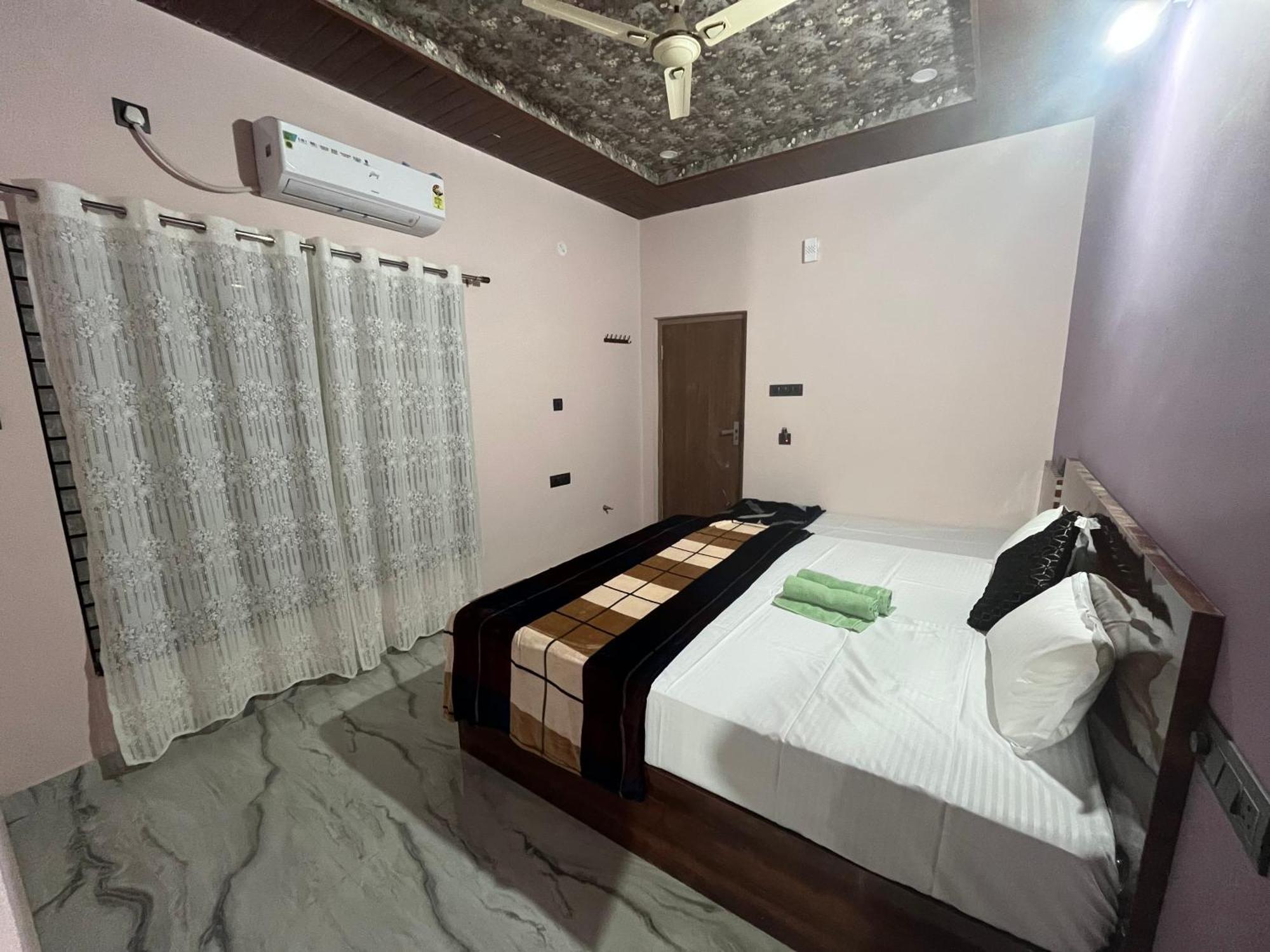 Manoj Homestay האמפי מראה חיצוני תמונה