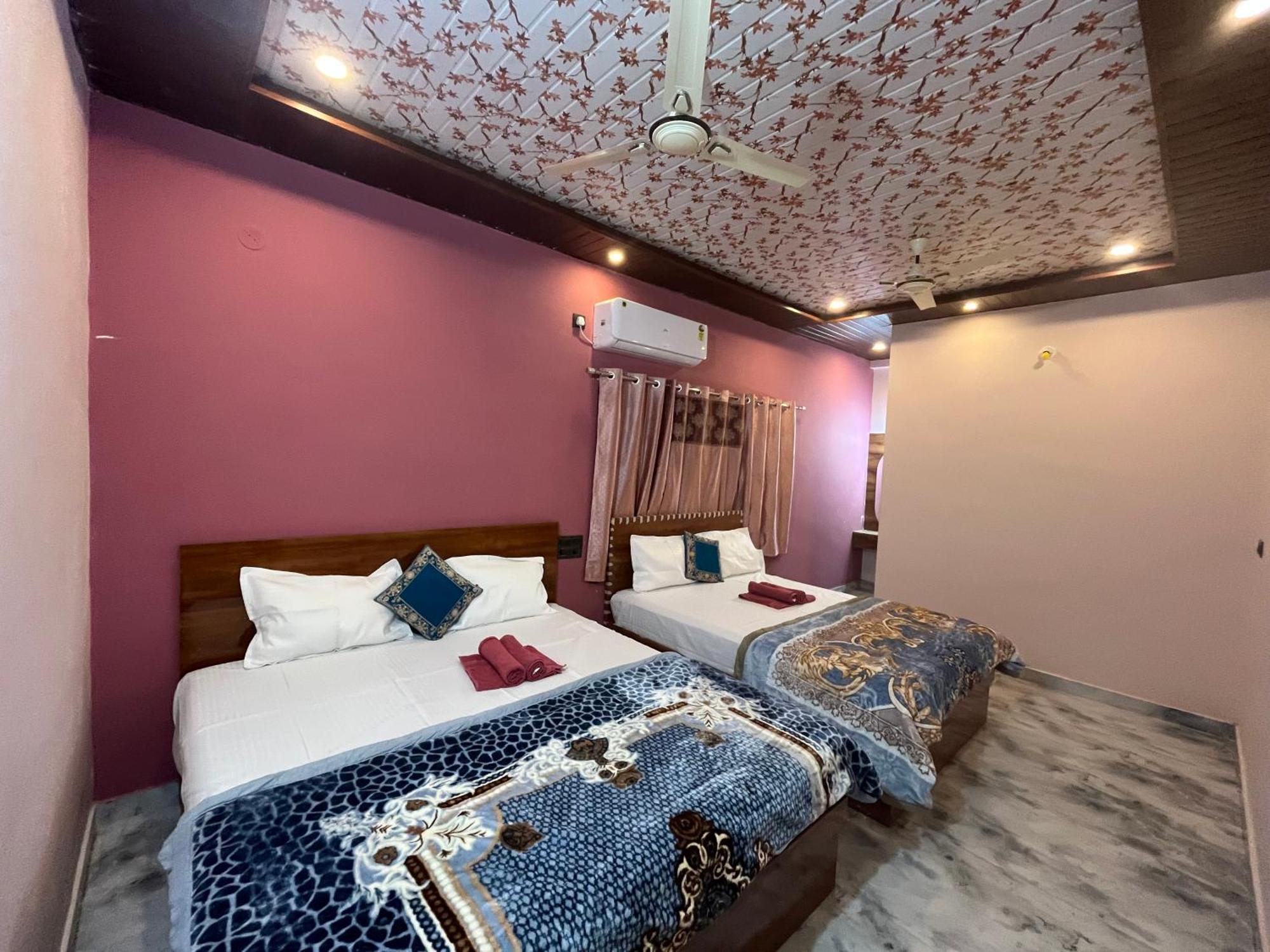 Manoj Homestay האמפי מראה חיצוני תמונה