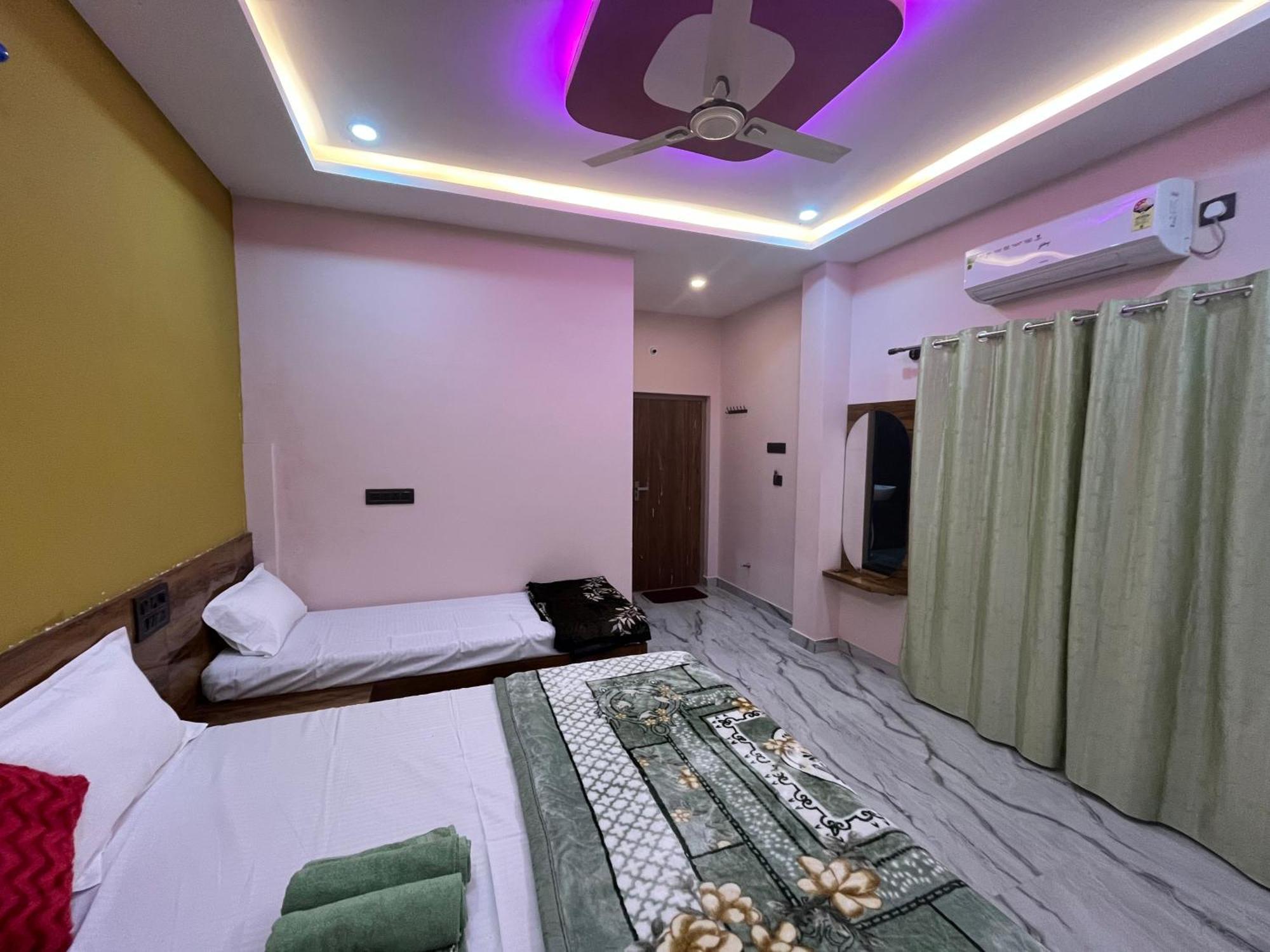 Manoj Homestay האמפי מראה חיצוני תמונה