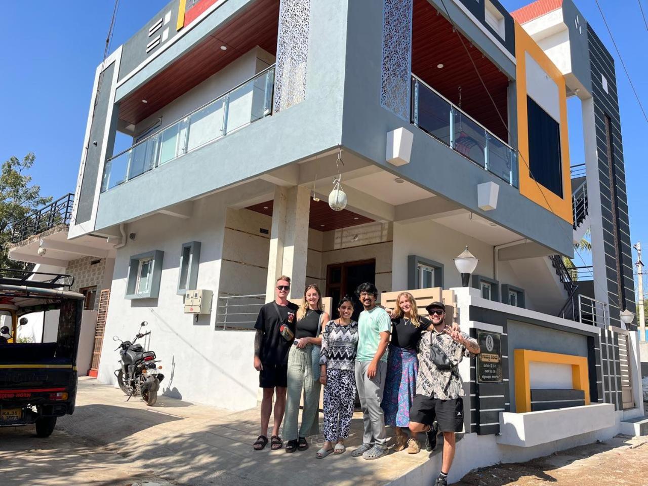 Manoj Homestay האמפי מראה חיצוני תמונה